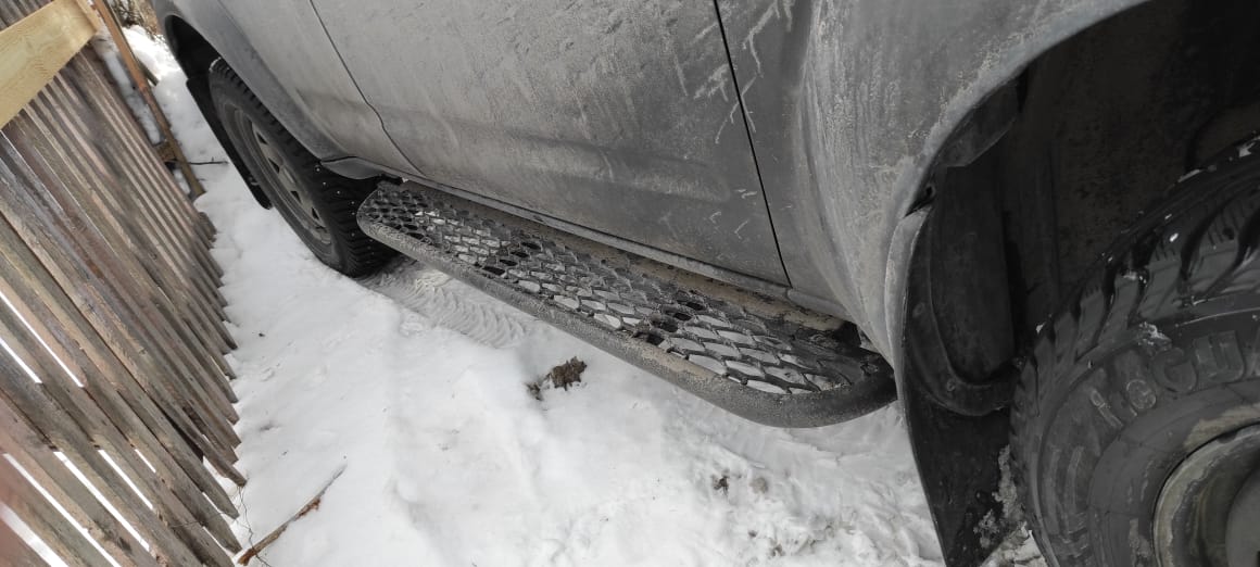 Пороги для Nissan Pathfinder